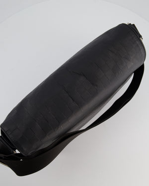 Louis Vuitton Black GM Messenger Bag in Damier Calfskin Leather with Silver Hardware