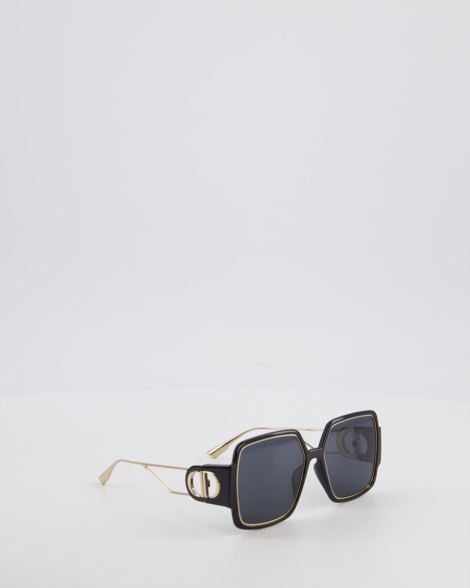 Dior 30 Montaigne サングラス ブラック CDロゴ ゴールド金具 Christian Dior Black 30 Montaigne Geometric Acetate Frame