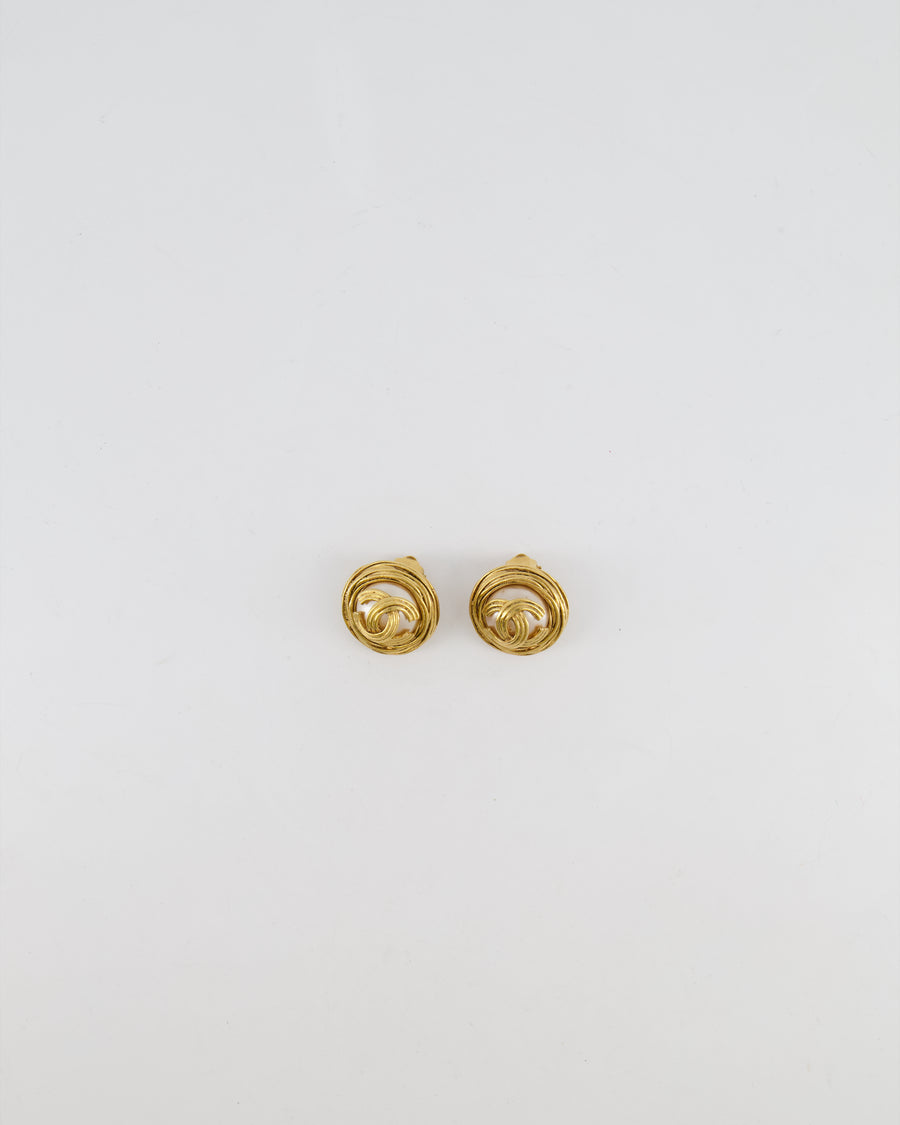 Chanel Vintage 94A Gold Spiral Round Clip On Earrings with Embedded Pearl and Gold CC Logo