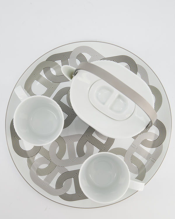 Hermès White Théière Rallye 24 Porcelain Teapot, Mugs, and Plate Set