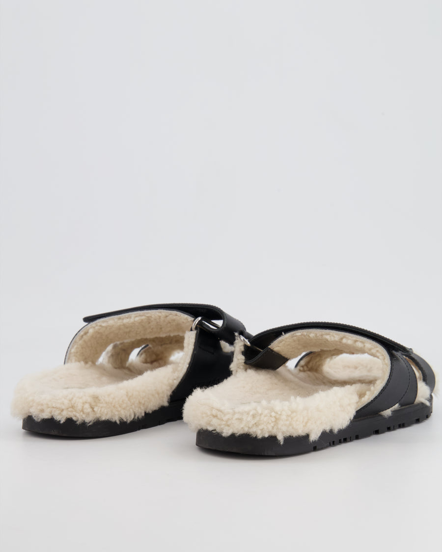 Hermès Chypre Sandals in Black Calfskin Leather and White Shearling Lining Size EU 39
