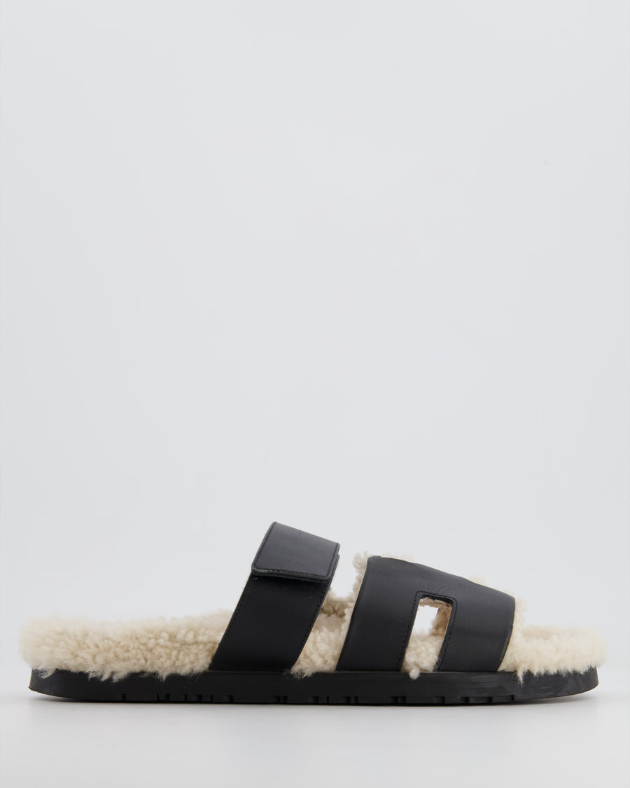 Hermès Chypre Sandals in Black Calfskin Leather and White Shearling Lining Size EU 39