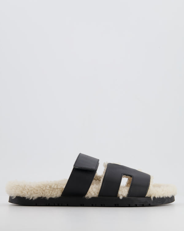 Hermès Chypre Sandals in Black Calfskin Leather and White Shearling Lining Size EU 39