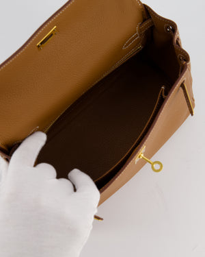 *RARE & FIRE PRICE* Hermès Kelly 25 Retourne Bag in Gold Togo Leather with Gold Hardware