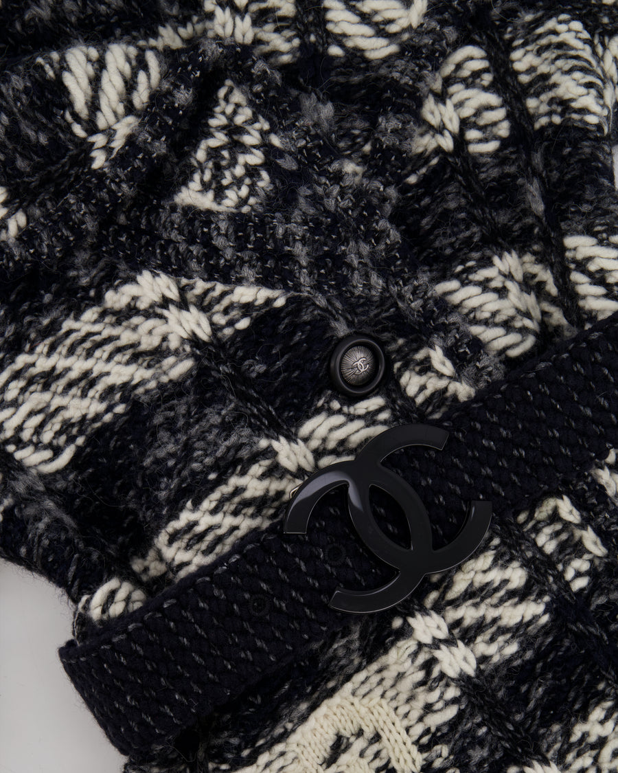 Chanel Grey and White Wool Long Knitted Coat with CC Belt and "Gabrielle Coco" Embroidery with Logo Buttons Size FR 34 (UK 6)
