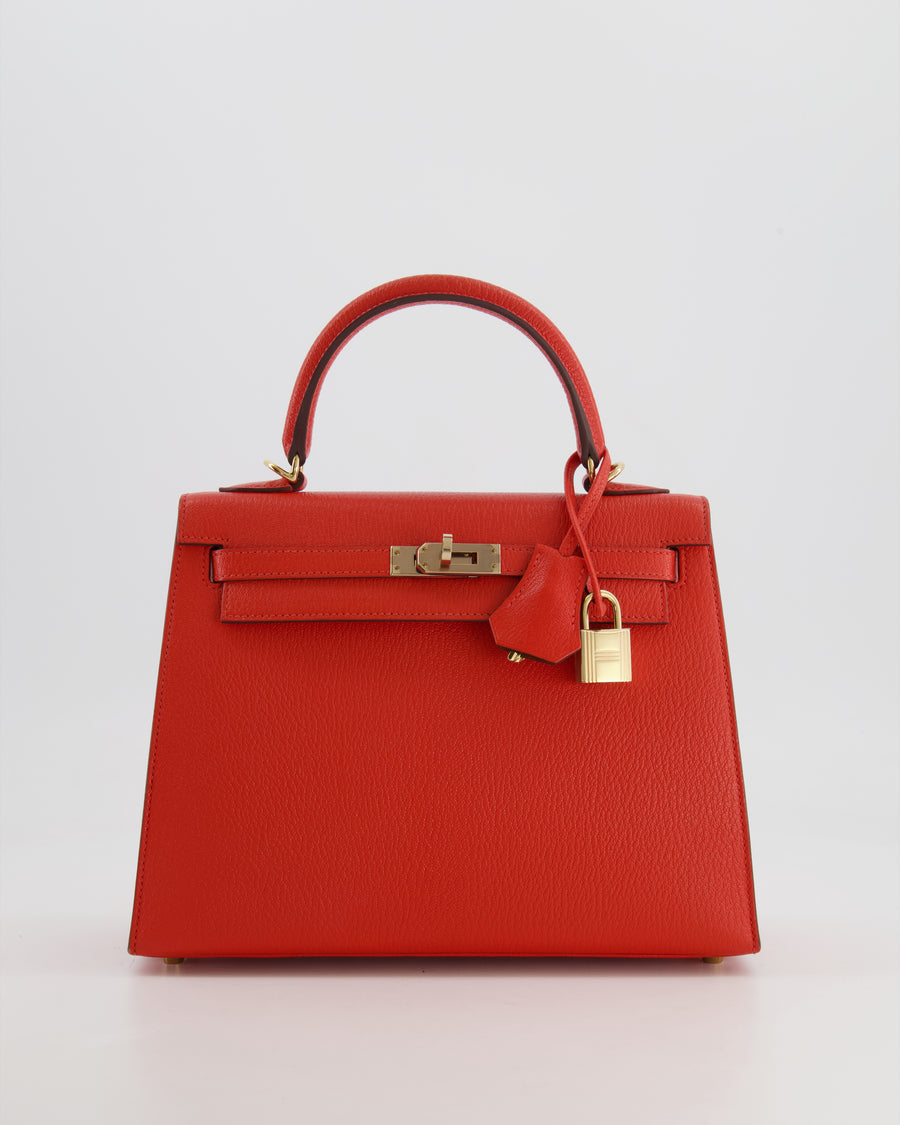 Hermès HSS Kelly 25 Verso Sellier Bag in Capucine Chèvre Mysore Leather and Gold Interior with Permabrass Hardware