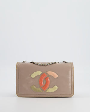 Chanel Light Mauve Lipstick Wallet on Chain Bag with Multi-Coloured CC Logo in Patent Leather with Silver Hardware