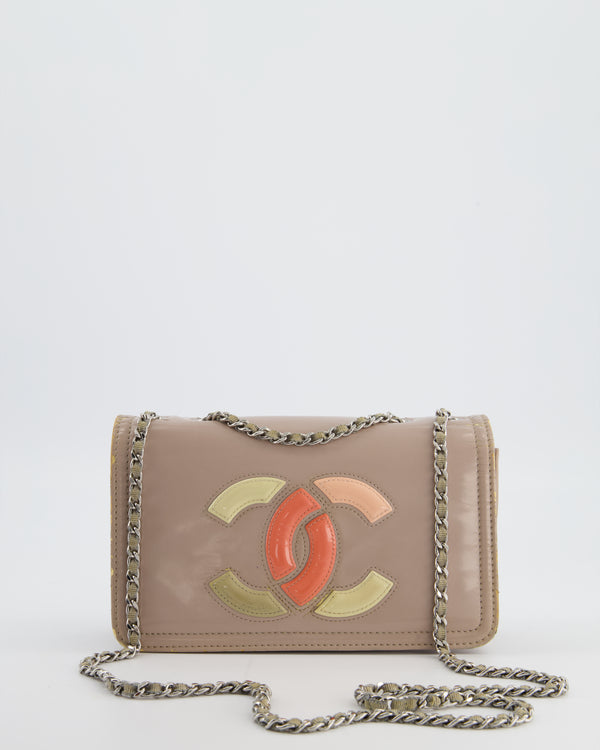 Chanel Light Mauve Lipstick Wallet on Chain Bag with Multi-Coloured CC Logo in Patent Leather with Silver Hardware
