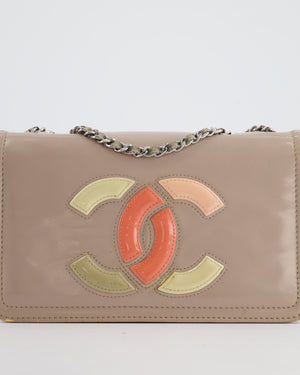 Chanel Light Mauve Lipstick Wallet on Chain Bag with Multi-Coloured CC Logo in Patent Leather with Silver Hardware