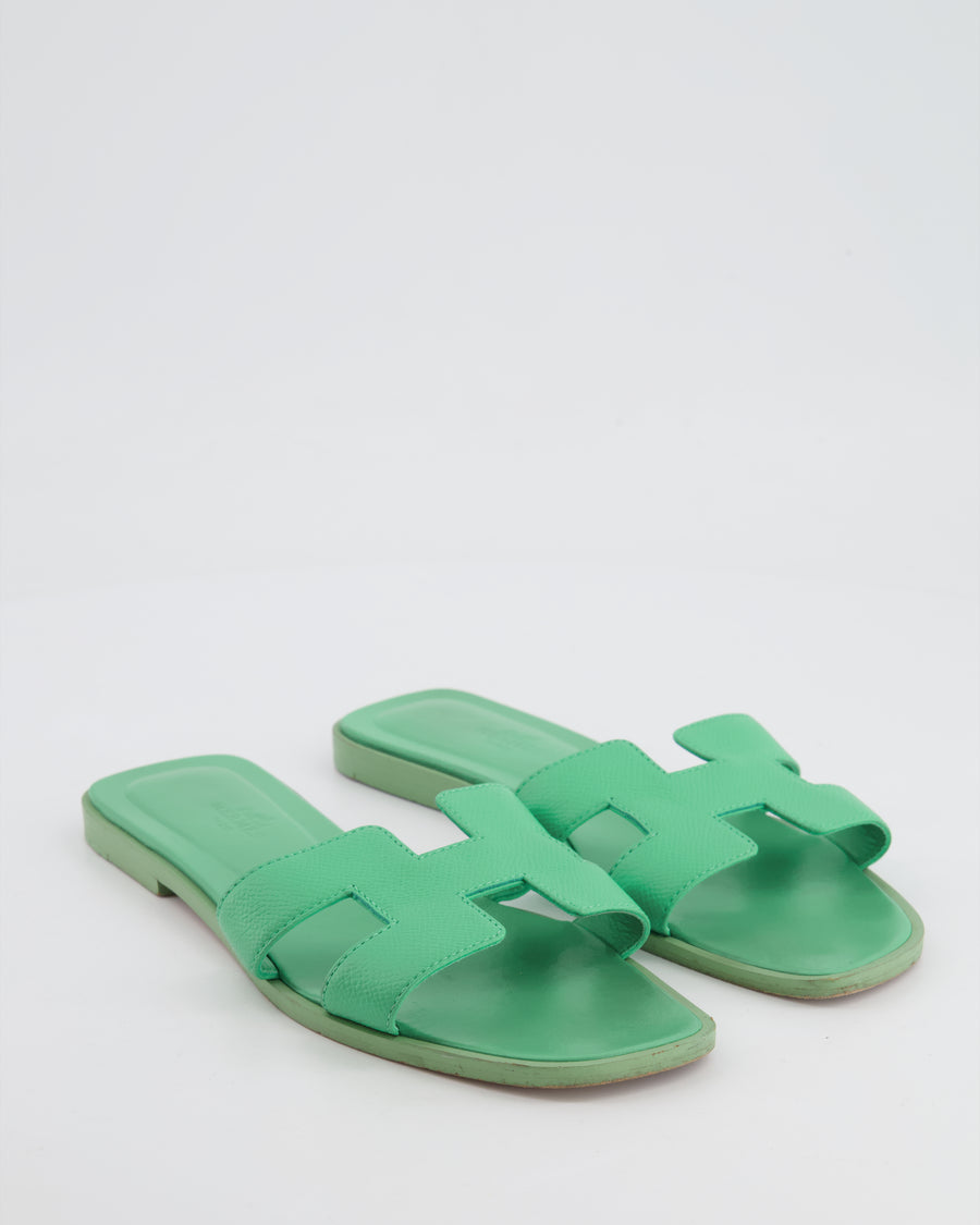 Hermès Oran Sandals in Vert Pomme Epsom Leather Size EU 37 RRP £610
