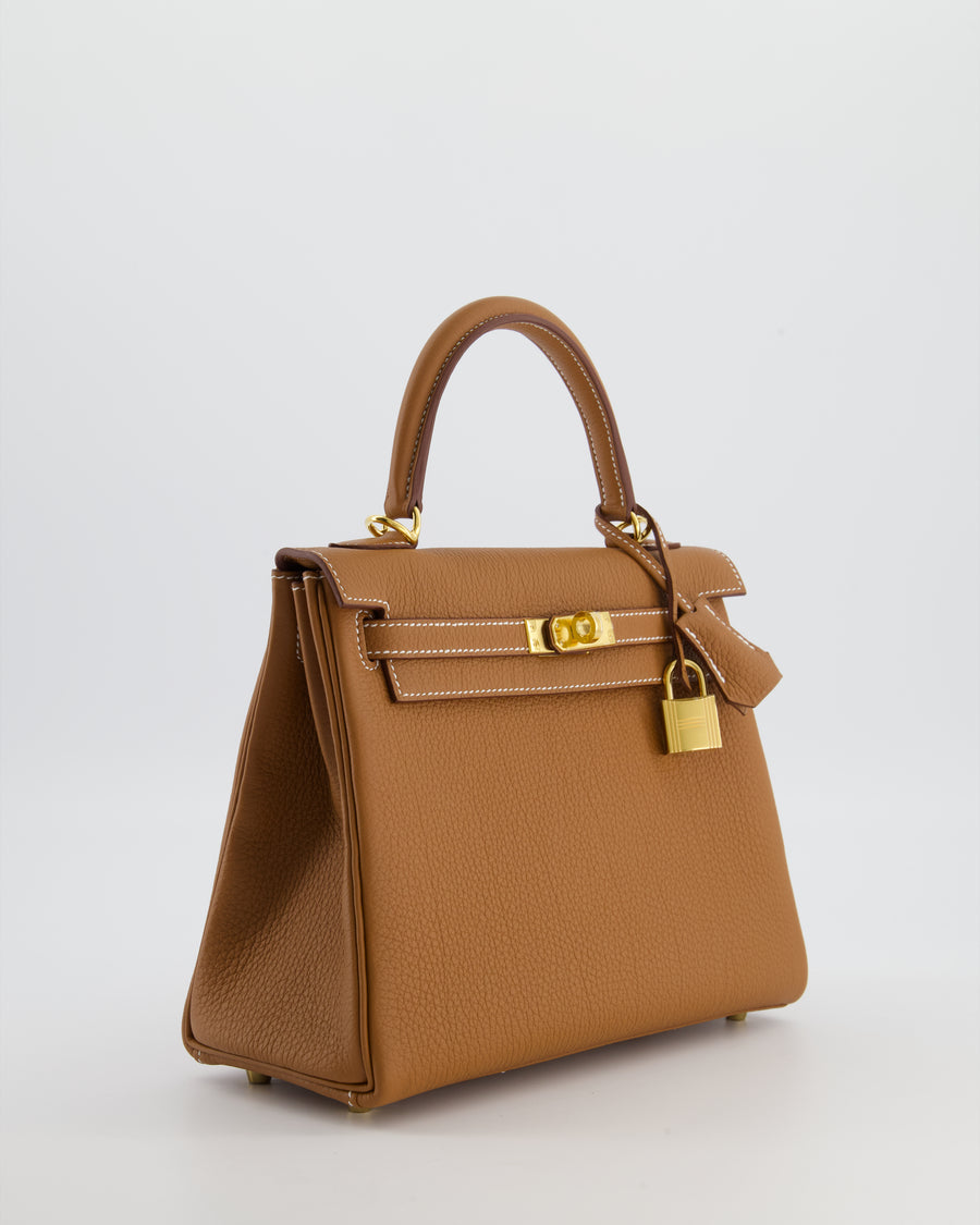 Hermès Kelly 25 Retourne Bag in Gold Togo Leather with Gold Hardware