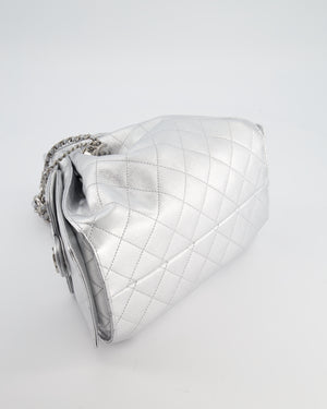 *RARE* Chanel Silver Caviar Leather Small 25 Handbag with Silver Hardware