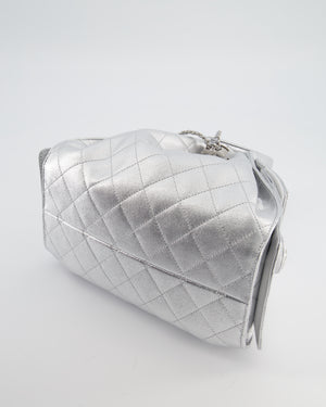 *RARE* Chanel Silver Caviar Leather Small 25 Handbag with Silver Hardware