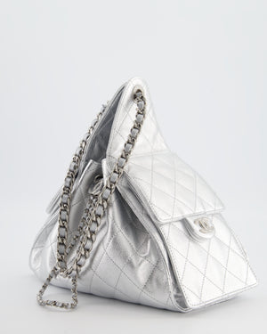 *RARE* Chanel Silver Caviar Leather Small 25 Handbag with Silver Hardware