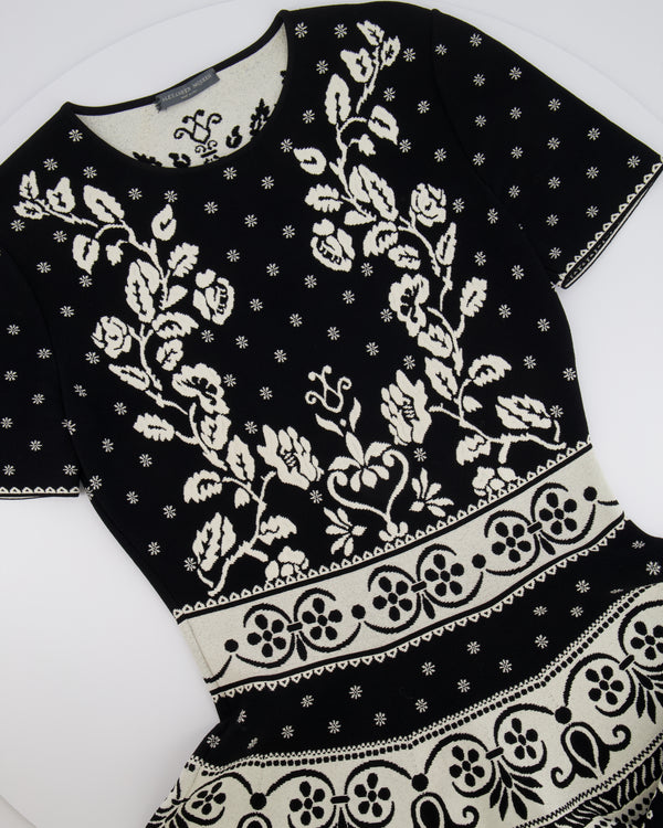 Alexander McQueen Black and White Short-Sleeved Mini Dress with Floral Print Details Size IT 44 (UK 12)