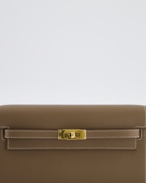 Hermès Kelly To Go Bag in Etoupe Evercolour Leather with Gold Hardware