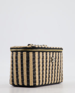 Chanel 21P Beige & Black Raffia Vanity Case Bag with Champagne Gold Hardware
