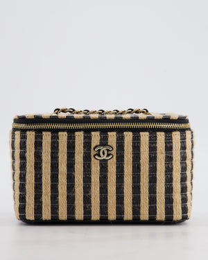Chanel 21P Beige & Black Raffia Vanity Case Bag with Champagne Gold Hardware
