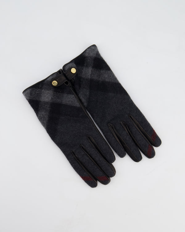 Burberry Black Leather Gloves with Blue Cashmere Plaid Lining Size 7