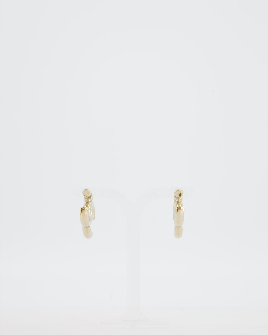 Chanel CC Logo Stud Earrings in Gold