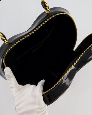 *RARE COLLECTORS ITEM* Chanel 1995 Vintage Black Heart Vanity Bag with White CC Logo and Gold Chain Handle Detail