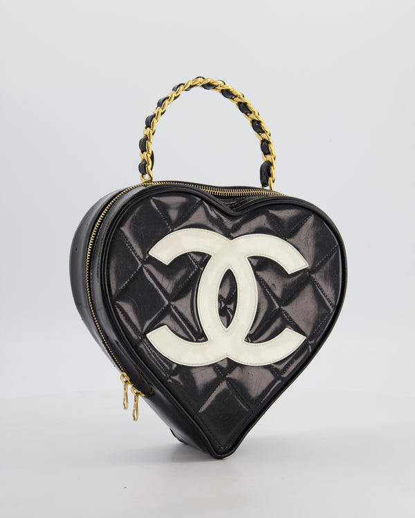 *RARE COLLECTORS ITEM* Chanel 1995 Vintage Black Heart Vanity Bag with White CC Logo and Gold Chain Handle Detail