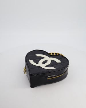 *RARE COLLECTORS ITEM* Chanel 1995 Vintage Black Heart Vanity Bag with White CC Logo and Gold Chain Handle Detail