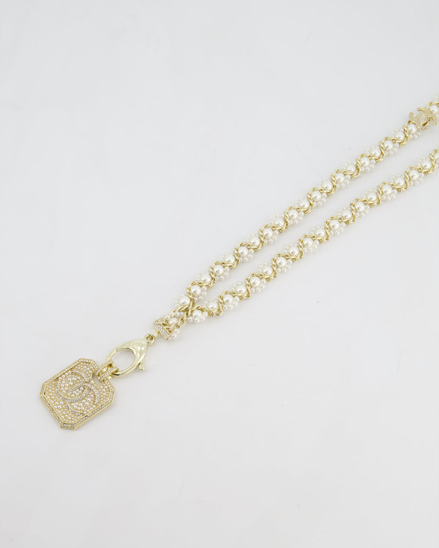 Chanel 21/A Métiers d’Art Champagne Gold Medallion CC Pearl Necklace
