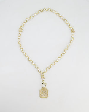 Chanel 21/A Métiers d’Art Champagne Gold Medallion CC Pearl Necklace