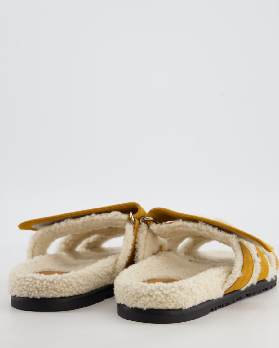*HOT* Hermès Chypre Sandals in Tan Suede Leather and White Shearling Lining Size EU 39.5