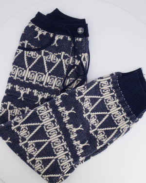 Chanel Cruise 2014 Navy and White Cashmere Knitted Trousers with Abstract Pattern and Silver and Blue Striped CC Logo Button Size FR 34 (UK 6)