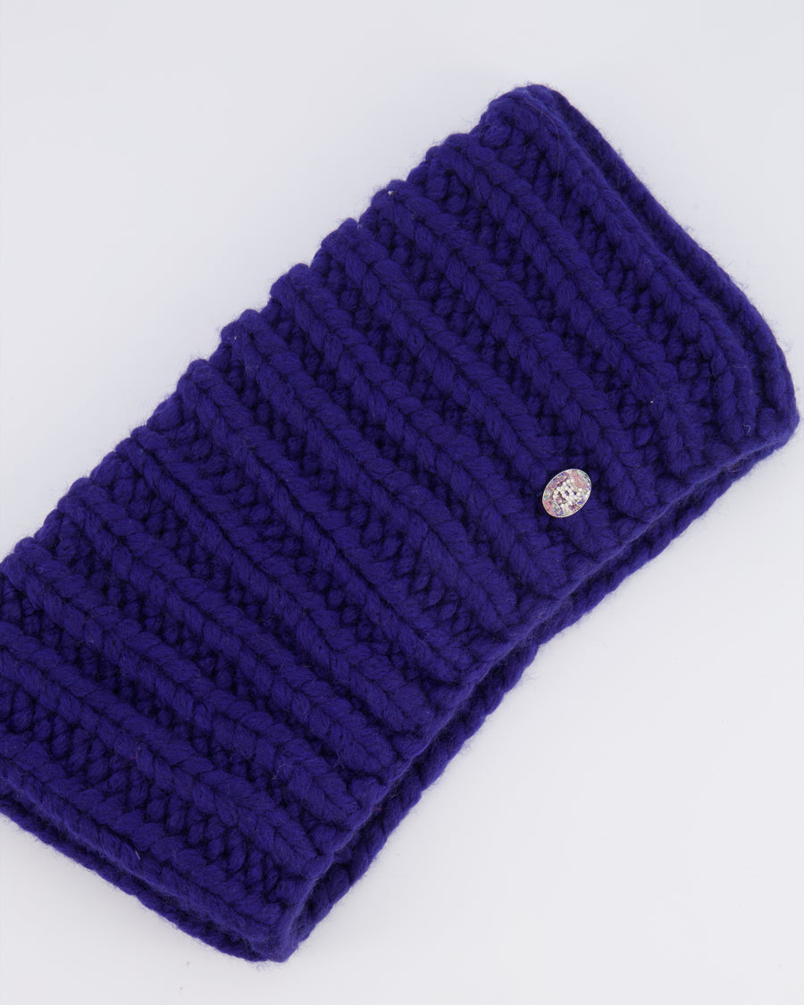 Chanel Resort 2023 Blue Wool Knitted Collar with Multi-Colour Crystal Embellished CC Logo Detail Size S