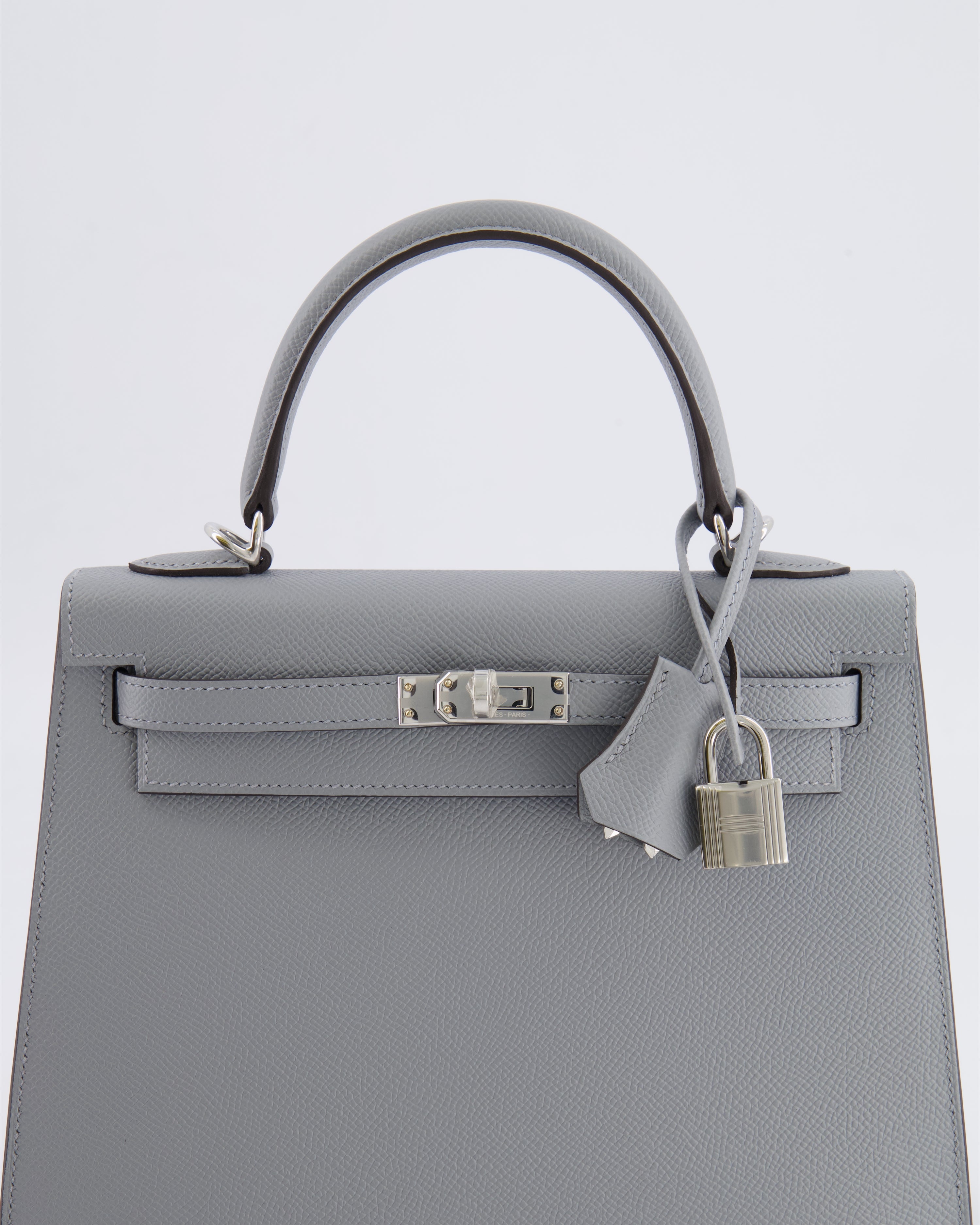 Hermès Kelly 25 Sellier Bag in Gris Pantin Epsom Leather with Palladiu