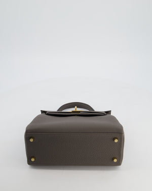 Hermès Kelly 25 Retourne Bag in Gris Etain Togo Leather with Gold Hardware