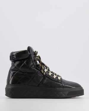 Chanel Black Quilted Calfskin Leather Boots with Embroidered Back Logo and Beige and Black Laces Size EU 39