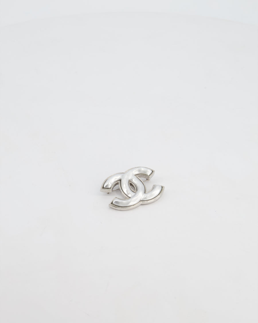 Chanel Silver CC Brooch with Silver Enamel