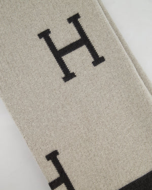 *STORE FRESH* Hermès Gris Fonce and Ecru Cashmere Avalon Throw Blanket RRP £1,620