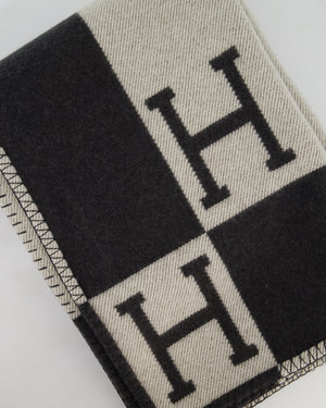 *STORE FRESH* Hermès Gris Fonce and Ecru Cashmere Avalon Throw Blanket RRP £1,620