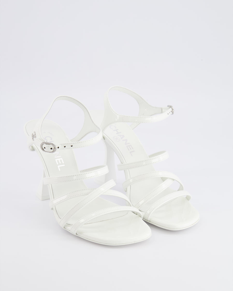 *CURRENT COLLECTION* Chanel Cruise 2025/26 White Patent Leather Sandals with Silver CC Logo Detail Size EU 37 RRP £1,170
