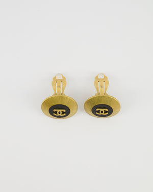 Chanel 95C Vintage Gold and Black Round Clip-On Earrings with Gold CC Logo Detail