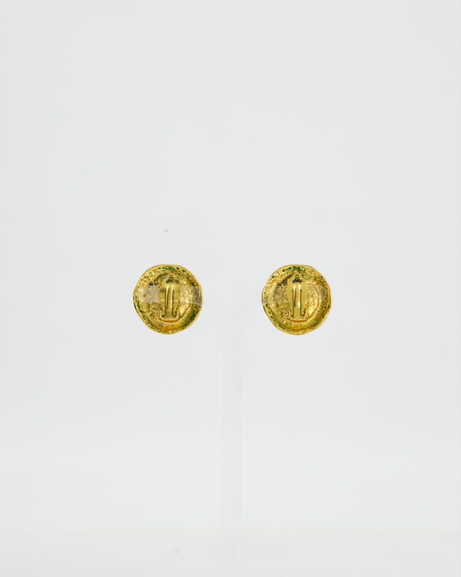 Chanel Vintage Gold-Plated Clip-on Earrings with a Simulated Pearl Centre