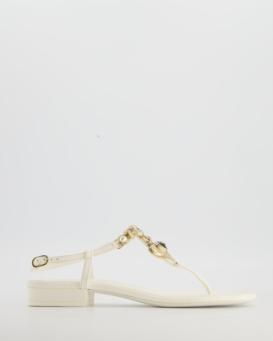 Chanel White Thong Leather Sandal with Gold Chain CC Heart Detail Size EU 39