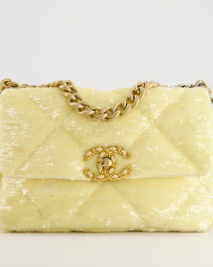 *HOT* Chanel Cruise 2021 Medium 19 Flap Bag in Light Yellow Sequins with Tricolour Antique Gold, Antique Silver and Silver Hardware