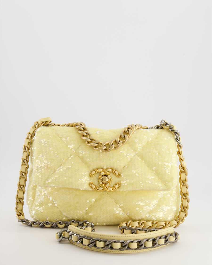 *HOT* Chanel Cruise 2021 Medium 19 Flap Bag in Light Yellow Sequins with Tricolour Antique Gold, Antique Silver and Silver Hardware