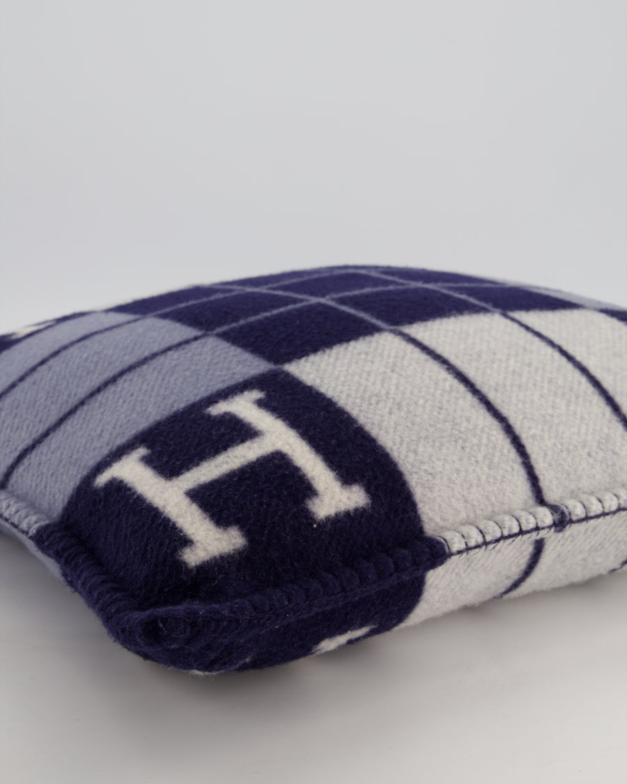 Hermès Avalon III Pillow in Écru, Blue and Gris Foncé