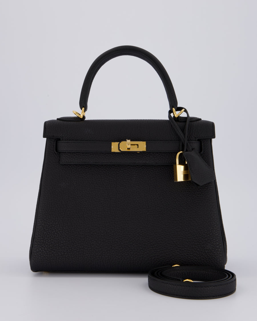 Hermès Kelly 25 Retourne Bag in Noir Togo Leather and Gold Hardware