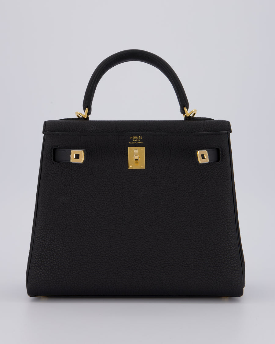 Hermès Kelly 25 Retourne Bag in Noir Togo Leather and Gold Hardware