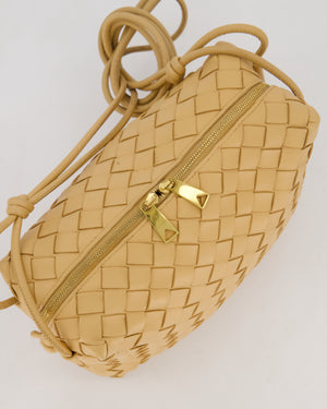 Bottega Veneta Beige Medium Loop Intrecciato Camera Bag in Lambskin Leather