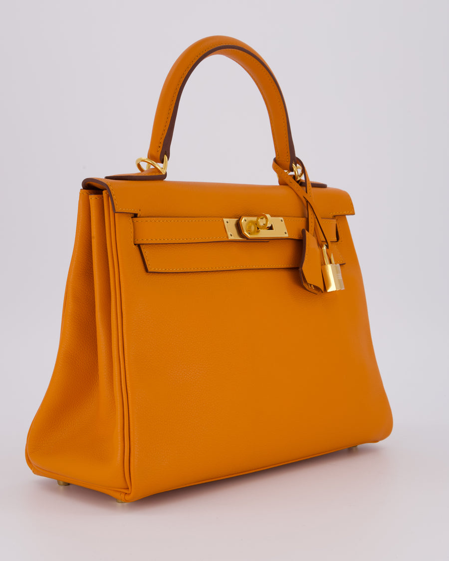Hermès Kelly 28 Retourne Bag in Abricot Evercolor Leather with Gold Hardware