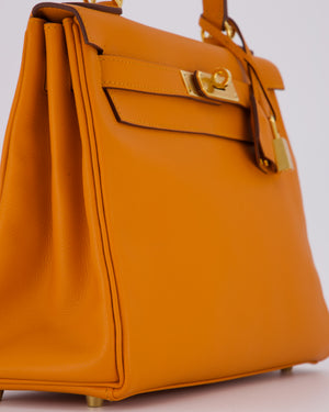 Hermès Kelly 28 Retourne Bag in Abricot Evercolor Leather with Gold Hardware